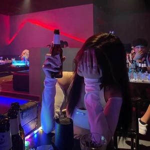 欧美性爱靠逼乱伦
